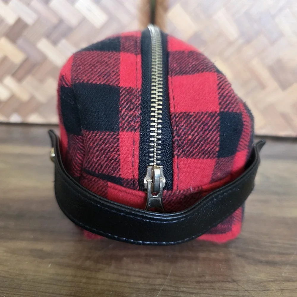 Cosmetics Bag Red & Black Buffalo Plaid Check Zipper Toiletry Bag Travel Flannel
